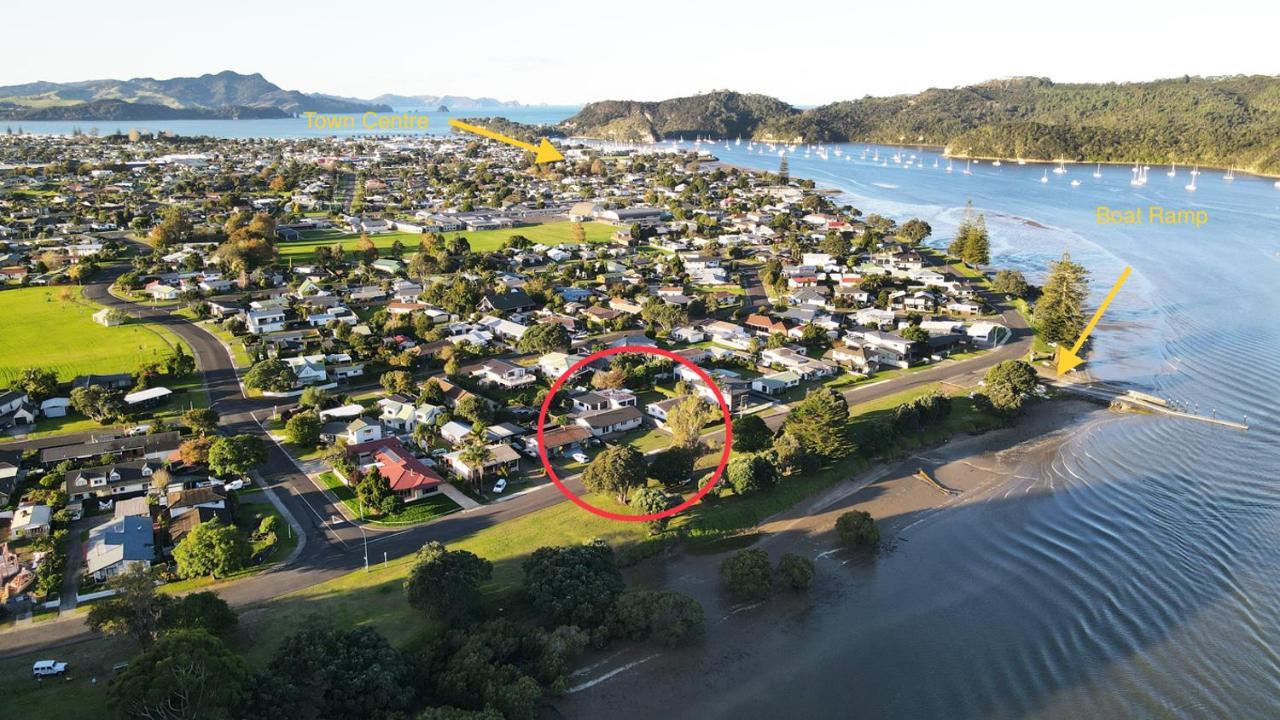 The Great Escape, Luxury Waterfront, Hottub Villa Whitianga Luaran gambar